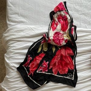 Oscar De La Renta scarf